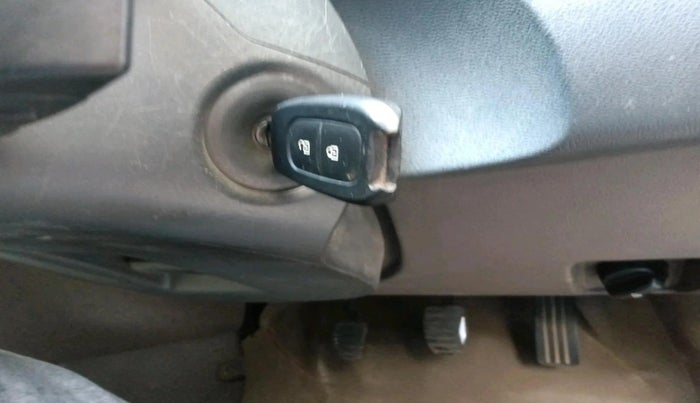 2016 Renault Duster RXL PETROL, Petrol, Manual, 1,45,810 km, interior