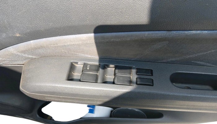 2011 Maruti Ritz VXI, Petrol, Manual, 59,624 km, interior