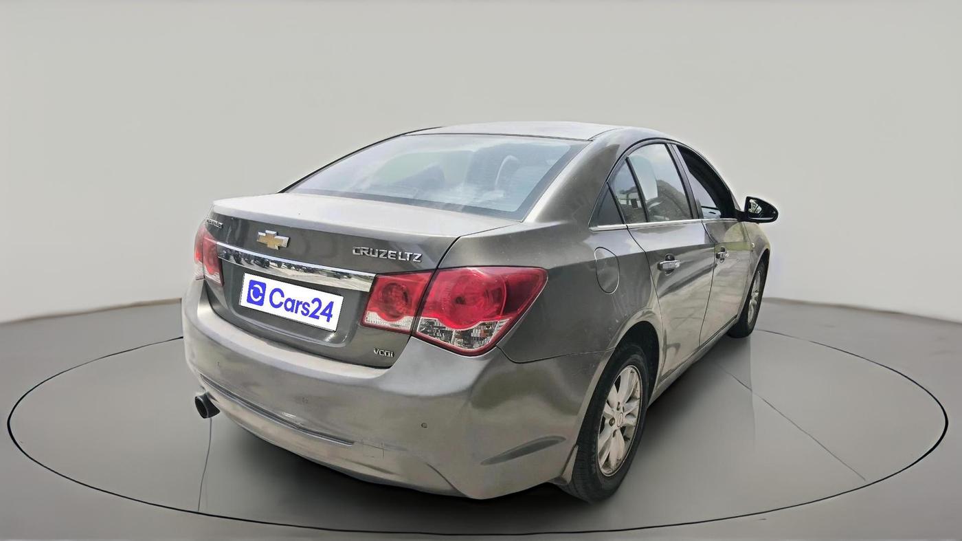 2013 Chevrolet Cruze LTZ, Diesel, Manual, 77,229 km, exterior
