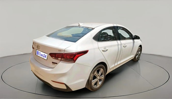 2017 Hyundai Verna 1.6 VTVT SX, CNG, Manual, 97,596 km, exterior