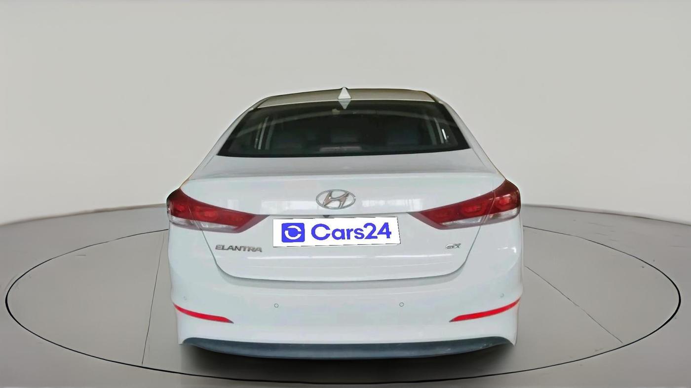 2016 Hyundai New Elantra 2.0 SX(O) AT PETROL, Petrol, Automatic, 1,04,420 km, exterior