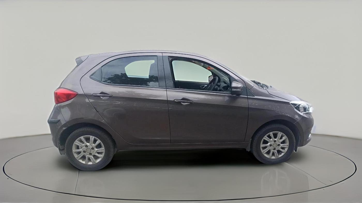 2018 Tata Tiago XZ PETROL, Petrol, Manual, 43,158 km, exterior