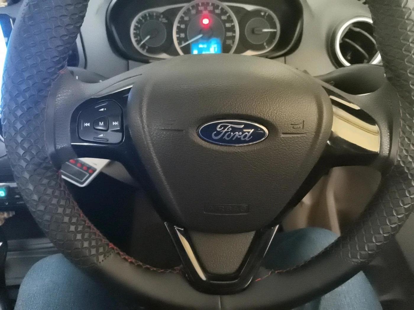 2015 Ford Figo Aspire TITANIUM 1.5 PETROL AT, Petrol, Automatic, 83,606 km, interior