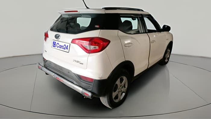 2021 Mahindra XUV300 W6 1.5 DIESEL AMT, Diesel, Automatic, 94,692 km, exterior