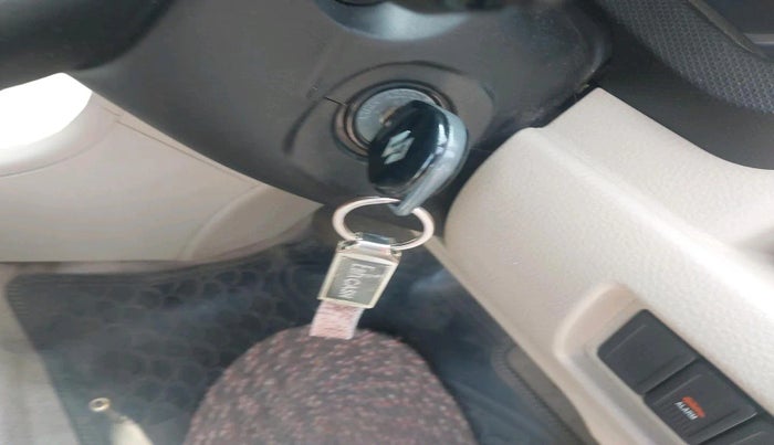 2013 Maruti Swift Dzire VXI, Petrol, Manual, 1,14,166 km, interior