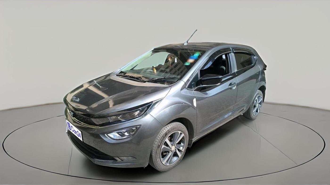 2024 Tata ALTROZ XZ PETROL, Petrol, Manual, 8,798 km, exterior