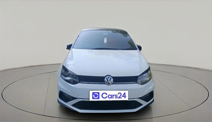 2015 Volkswagen Polo HIGHLINE1.5L, Diesel, Manual, 1,06,671 km, exterior