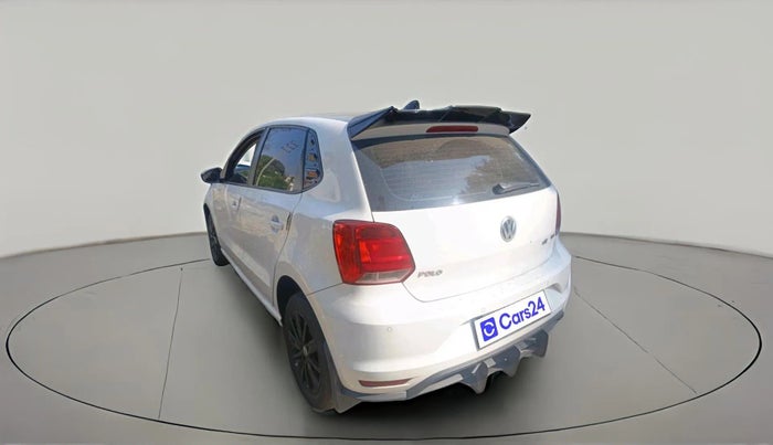 2015 Volkswagen Polo HIGHLINE1.5L, Diesel, Manual, 1,06,671 km, exterior