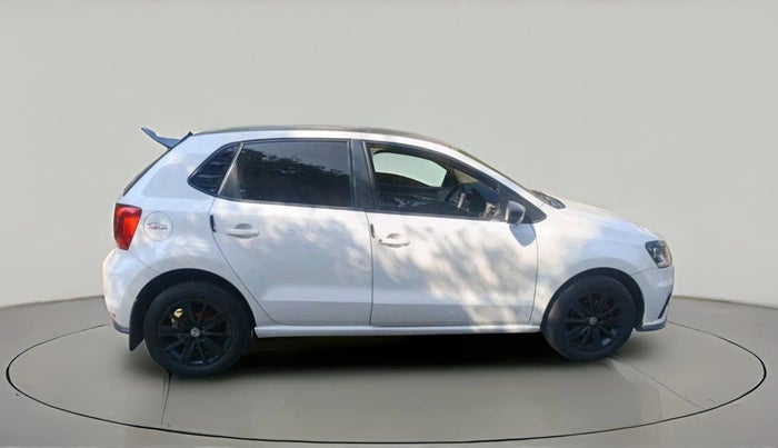 2015 Volkswagen Polo HIGHLINE1.5L, Diesel, Manual, 1,06,671 km, exterior
