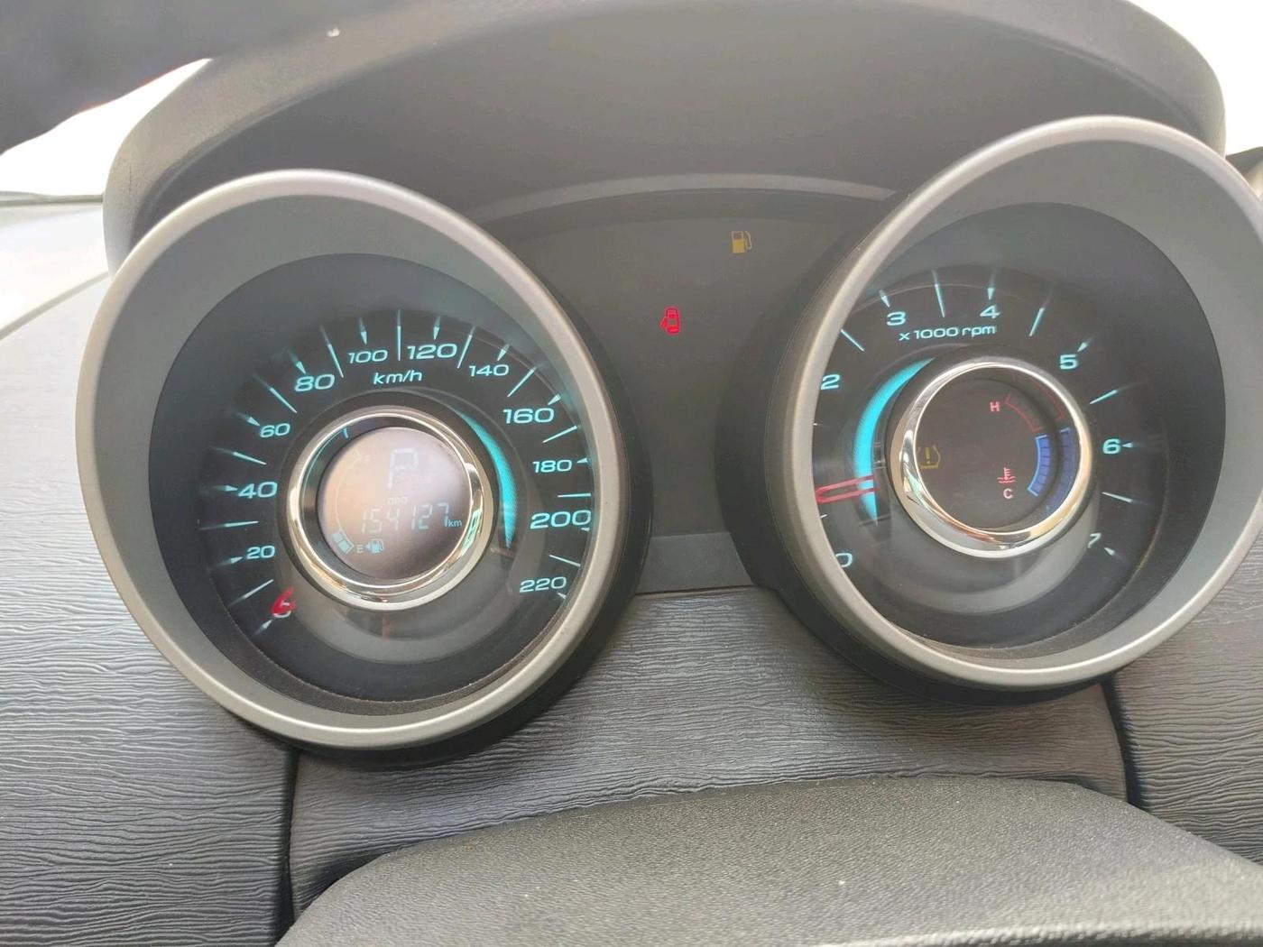 2016 Mahindra XUV500 W10 AT 1.99, Diesel, Automatic, 1,54,127 km, interior