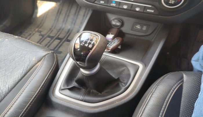 2018 Hyundai Creta SX (O) 1.6 DIESEL, Diesel, Manual, 1,52,554 km, interior