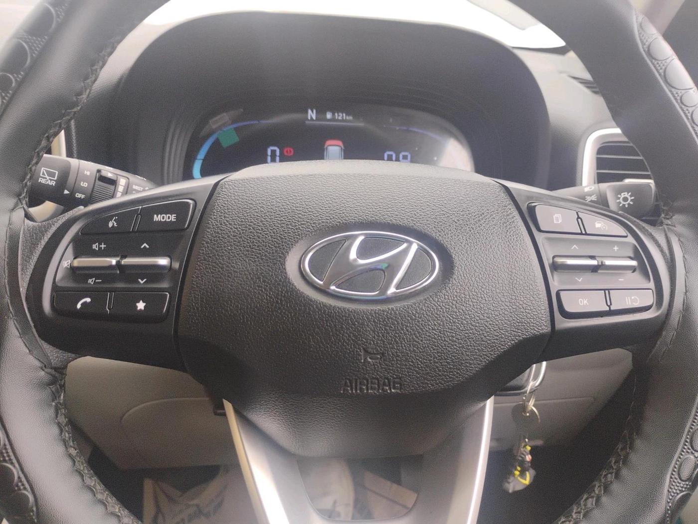 2022 Hyundai VENUE S (O) 1.0 TURBO IMT, Petrol, Manual, 26,080 km, interior