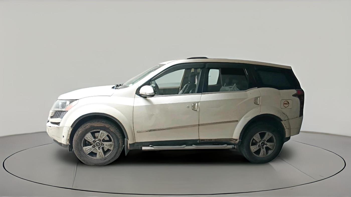 2011 Mahindra XUV500 W4, Diesel, Manual, 1,39,713 km, exterior