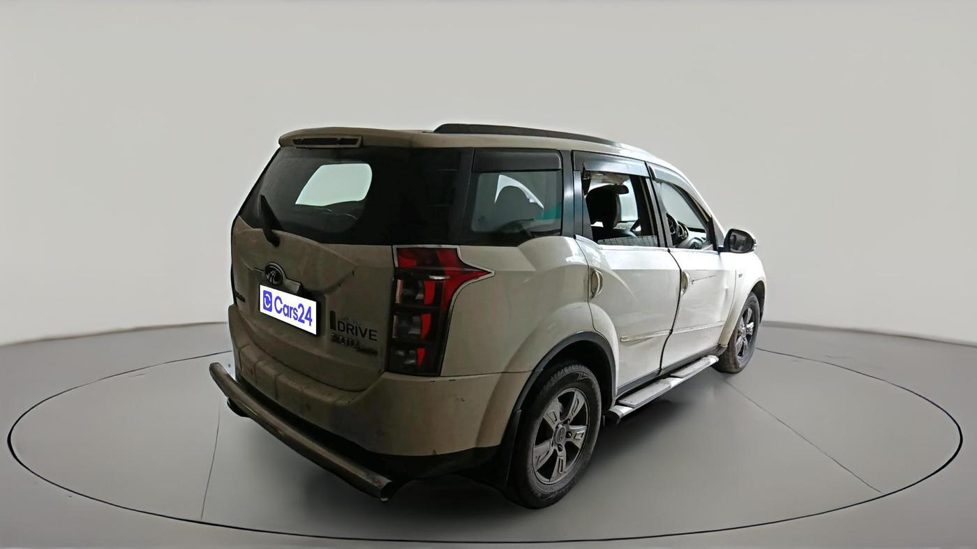2011 Mahindra XUV500 W4, Diesel, Manual, 1,39,713 km, exterior