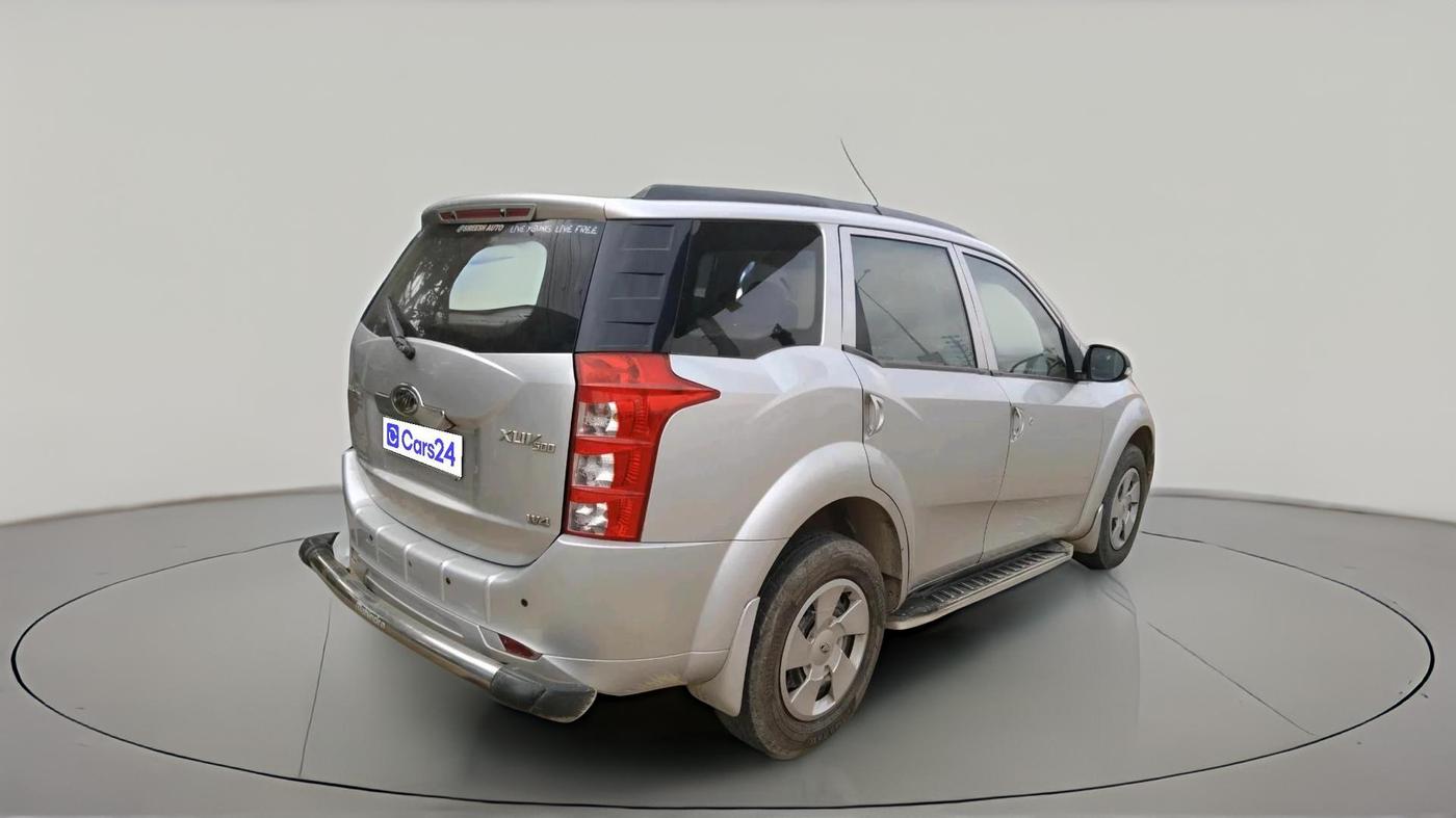 2015 Mahindra XUV500 W4, Diesel, Manual, 1,65,713 km, exterior