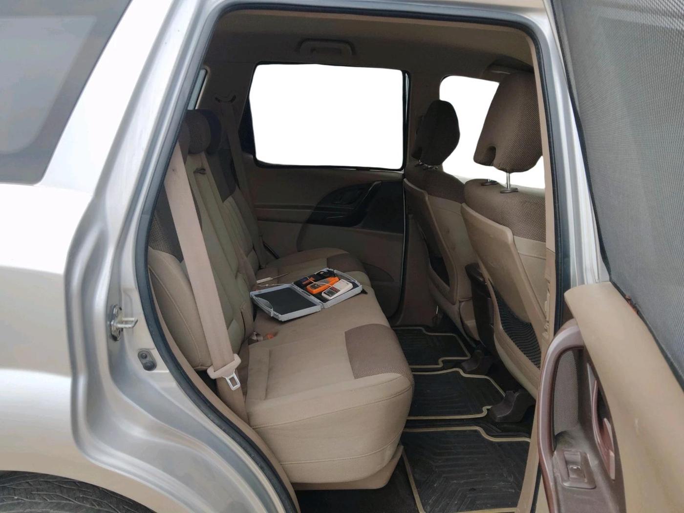 2015 Mahindra XUV500 W4, Diesel, Manual, 1,65,713 km, interior