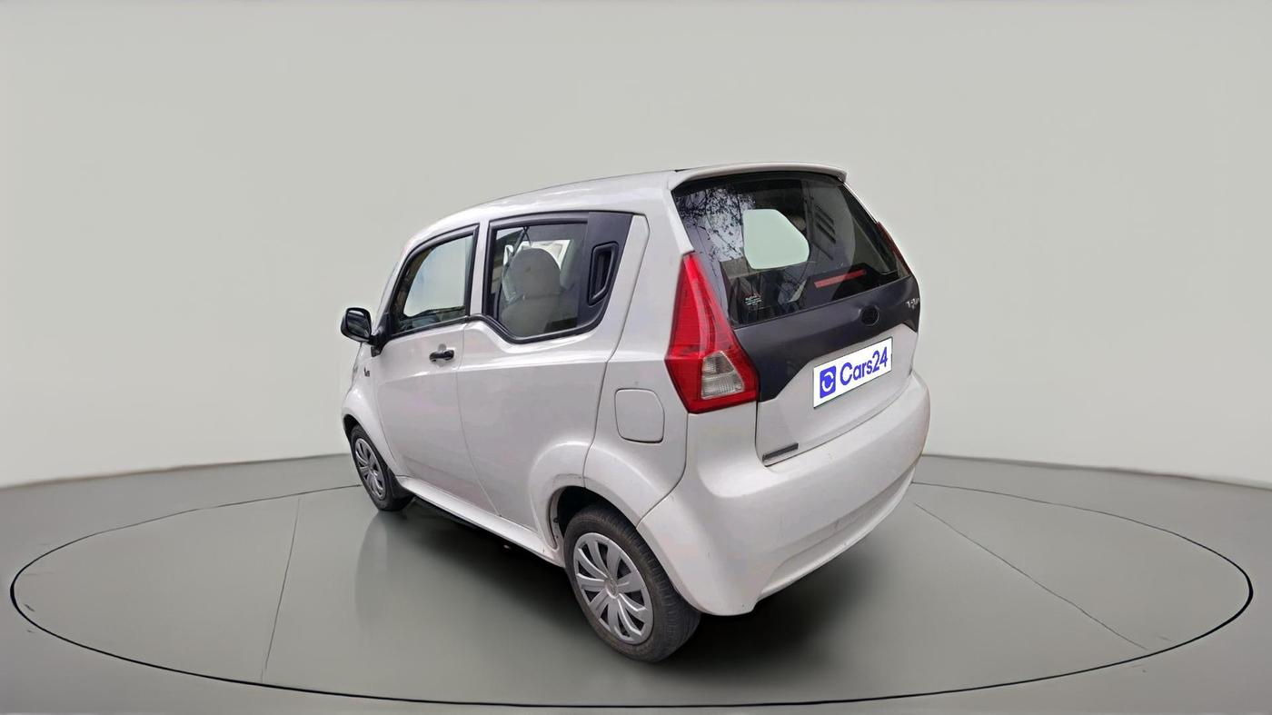 2018 Mahindra E20 Plus P2, Electric, Automatic, 35,781 km, exterior