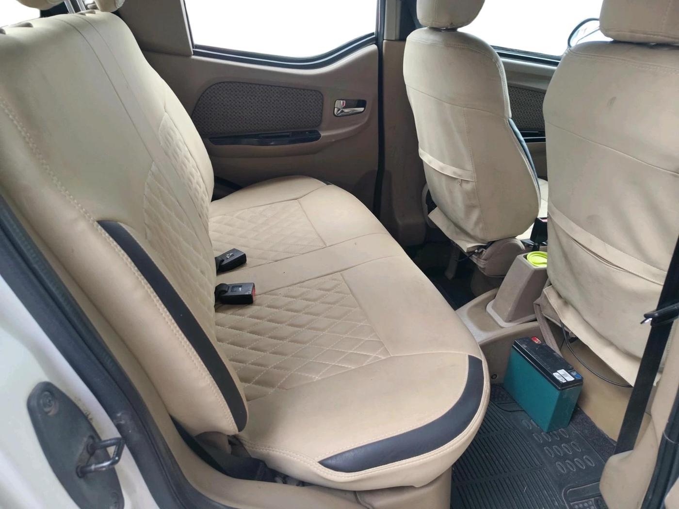 2018 Mahindra E20 Plus P2, Electric, Automatic, 35,781 km, interior