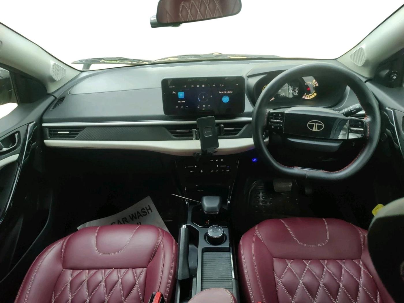 2025 Tata NEXON CREATIVE PLUS S 1.2 REVOTRON 6 AMT DT, Petrol, Automatic, 8,434 km, interior