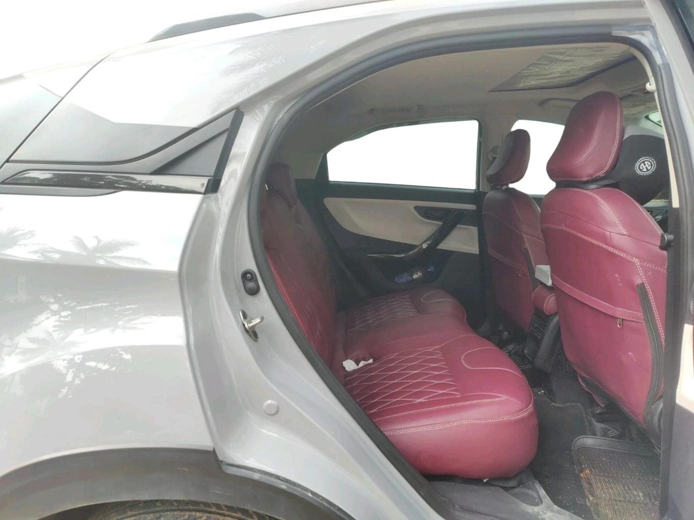 2025 Tata NEXON CREATIVE PLUS S 1.2 REVOTRON 6 AMT DT, Petrol, Automatic, 8,434 km, interior