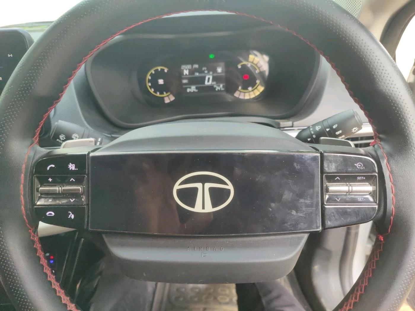 2025 Tata NEXON CREATIVE PLUS S 1.2 REVOTRON 6 AMT DT, Petrol, Automatic, 8,434 km, interior