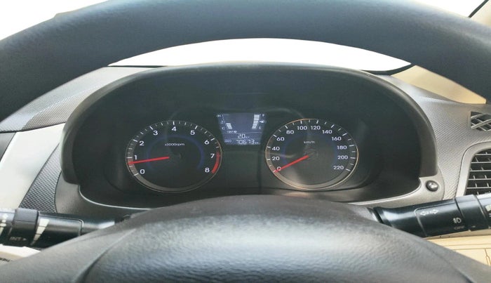 2014 Hyundai Verna FLUIDIC 1.6 VTVT SX, Petrol, Manual, 70,673 km, interior