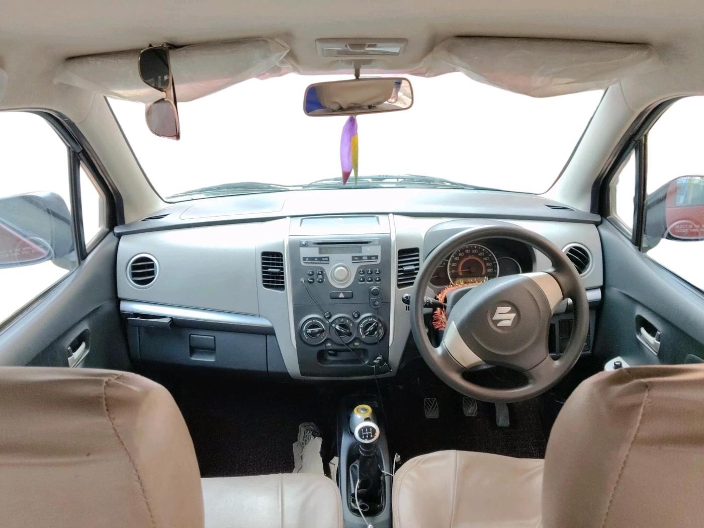 2011 Maruti Wagon R 1.0 VXI, Petrol, Manual, 57,444 km, interior