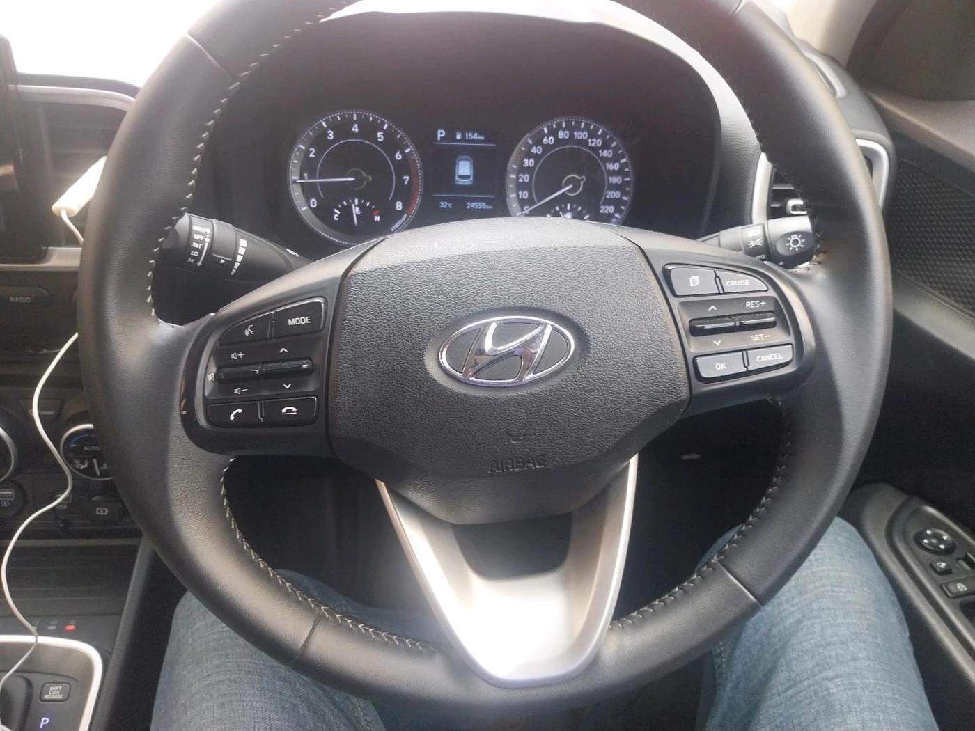 2019 Hyundai VENUE SX PLUS 1.0 TURBO DCT, Petrol, Automatic, 24,555 km, interior