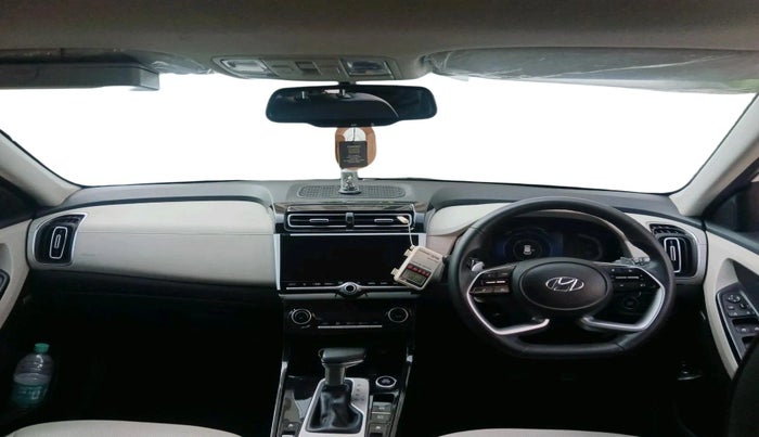 2023 Hyundai Creta SX (O) AT 1.5 DIESEL, Diesel, Automatic, 1,04,487 km, interior