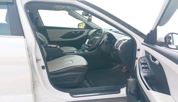 2023 Hyundai Creta SX (O) AT 1.5 DIESEL, Diesel, Automatic, 1,04,487 km, interior