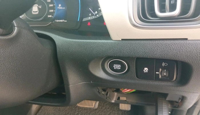 2023 Hyundai Creta SX (O) AT 1.5 DIESEL, Diesel, Automatic, 1,04,487 km, interior