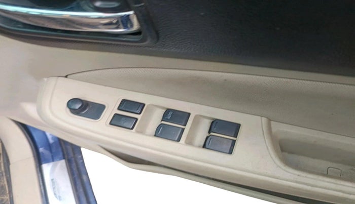 2017 Maruti Dzire VXI, Petrol, Manual, 98,000 km, interior