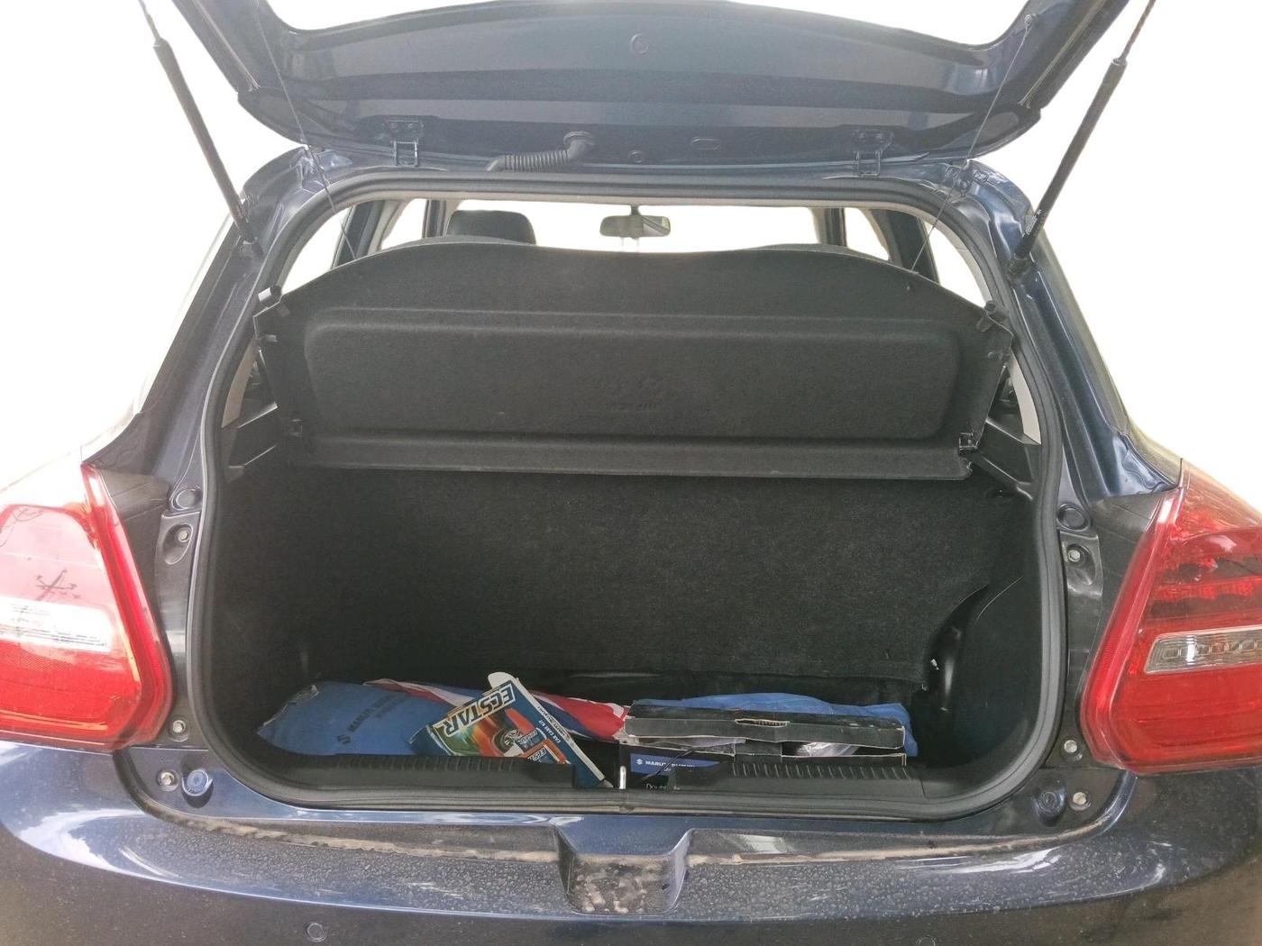 2023 Maruti Swift VXI, Petrol, Manual, 36,565 km, exterior