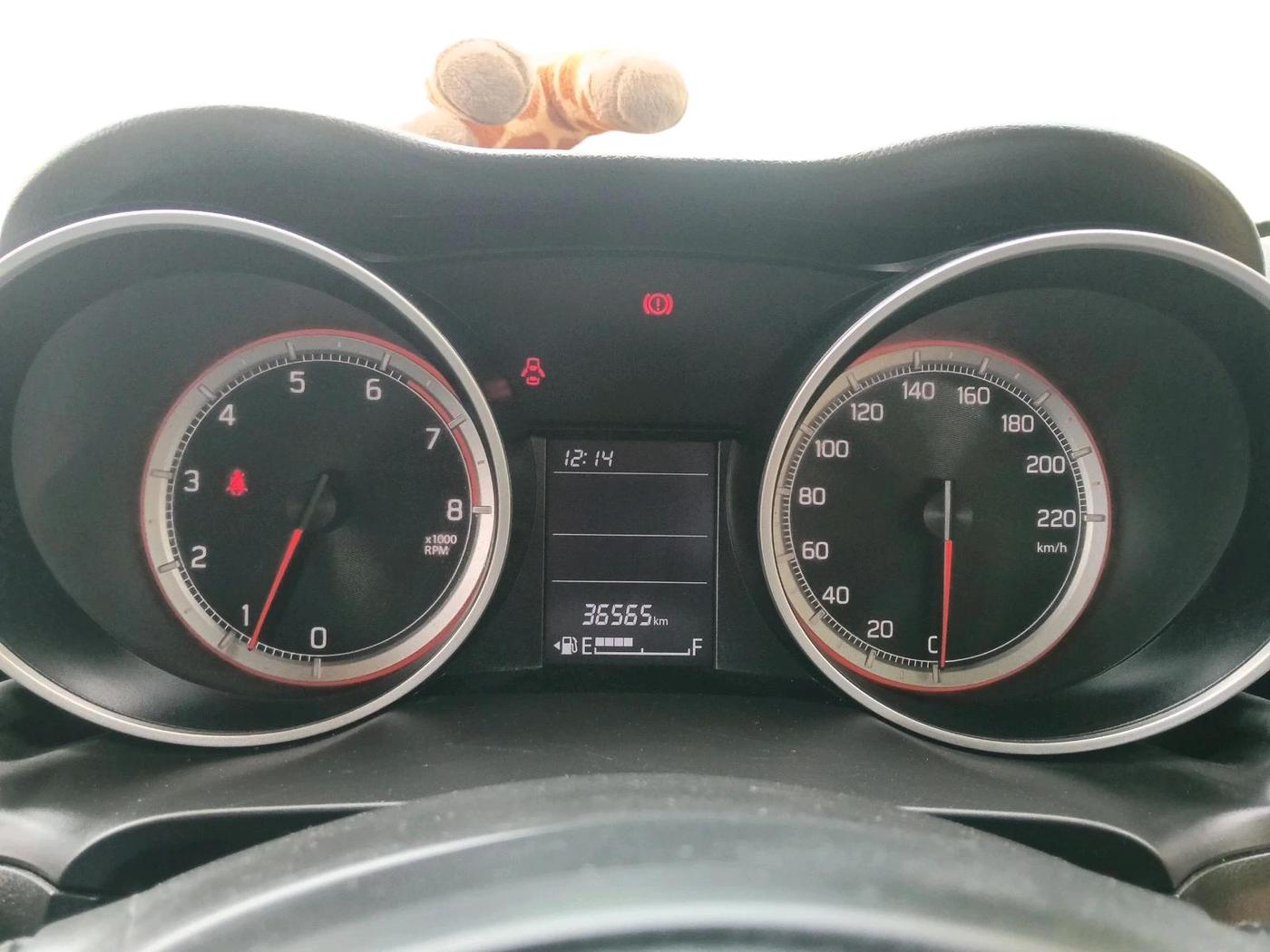 2023 Maruti Swift VXI, Petrol, Manual, 36,565 km, interior
