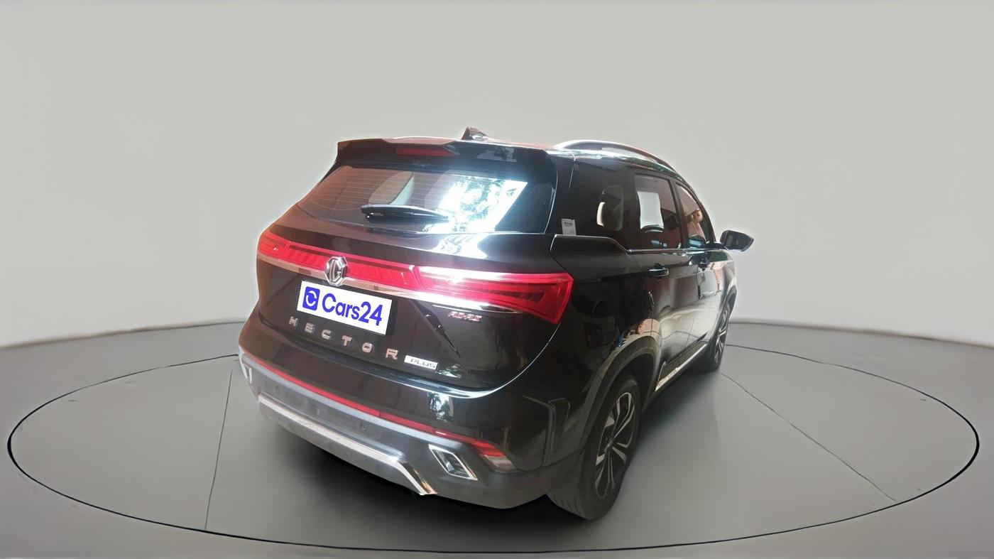 2023 MG HECTOR PLUS SAVVY PRO 1.5 TURBO CVT 7 STR, Petrol, Automatic, 24,890 km, exterior