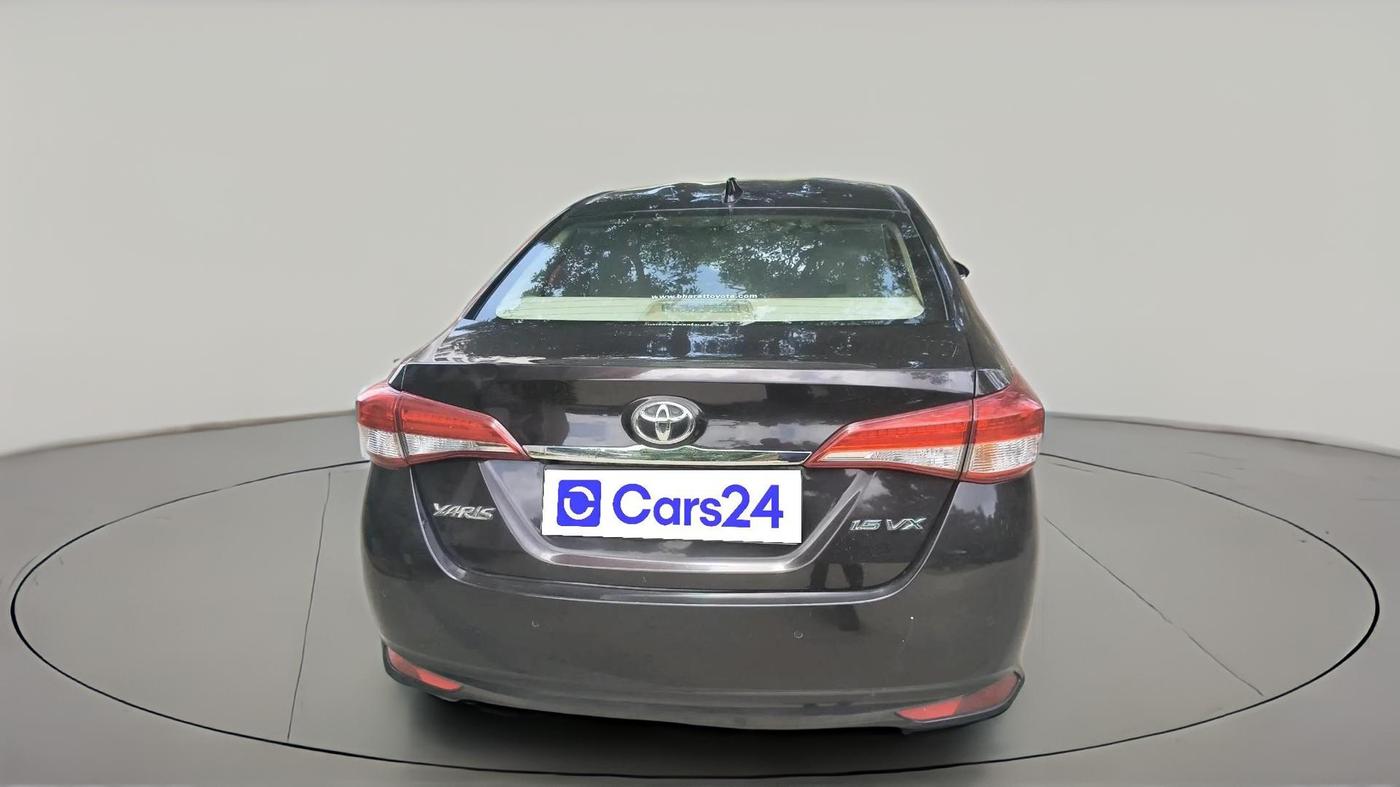 2018 Toyota YARIS VX CVT, Petrol, Automatic, 1,82,727 km, exterior