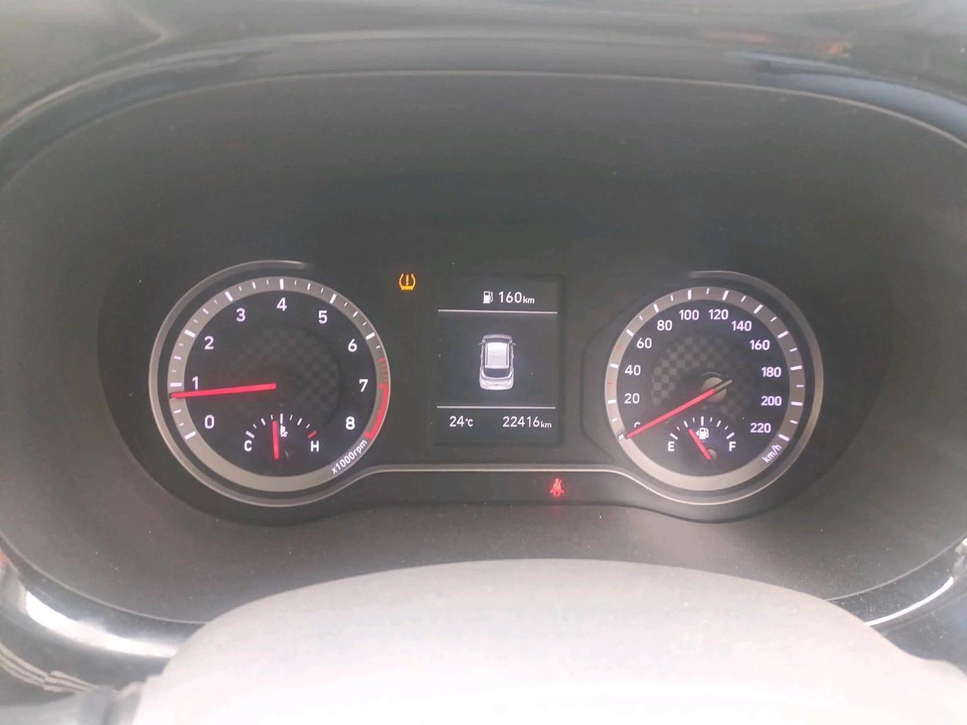 2024 Hyundai GRAND I10 NIOS ASTA 1.2 KAPPA VTVT, Petrol, Manual, 22,416 km, interior