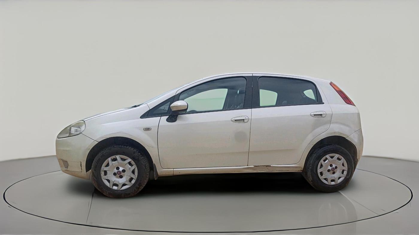 2013 Fiat Grand Punto ACTIVE 1.3, Diesel, Manual, 1,96,497 km, exterior