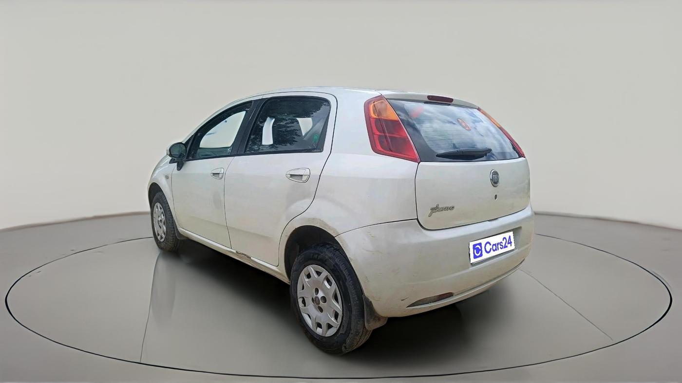 2013 Fiat Grand Punto ACTIVE 1.3, Diesel, Manual, 1,96,497 km, exterior