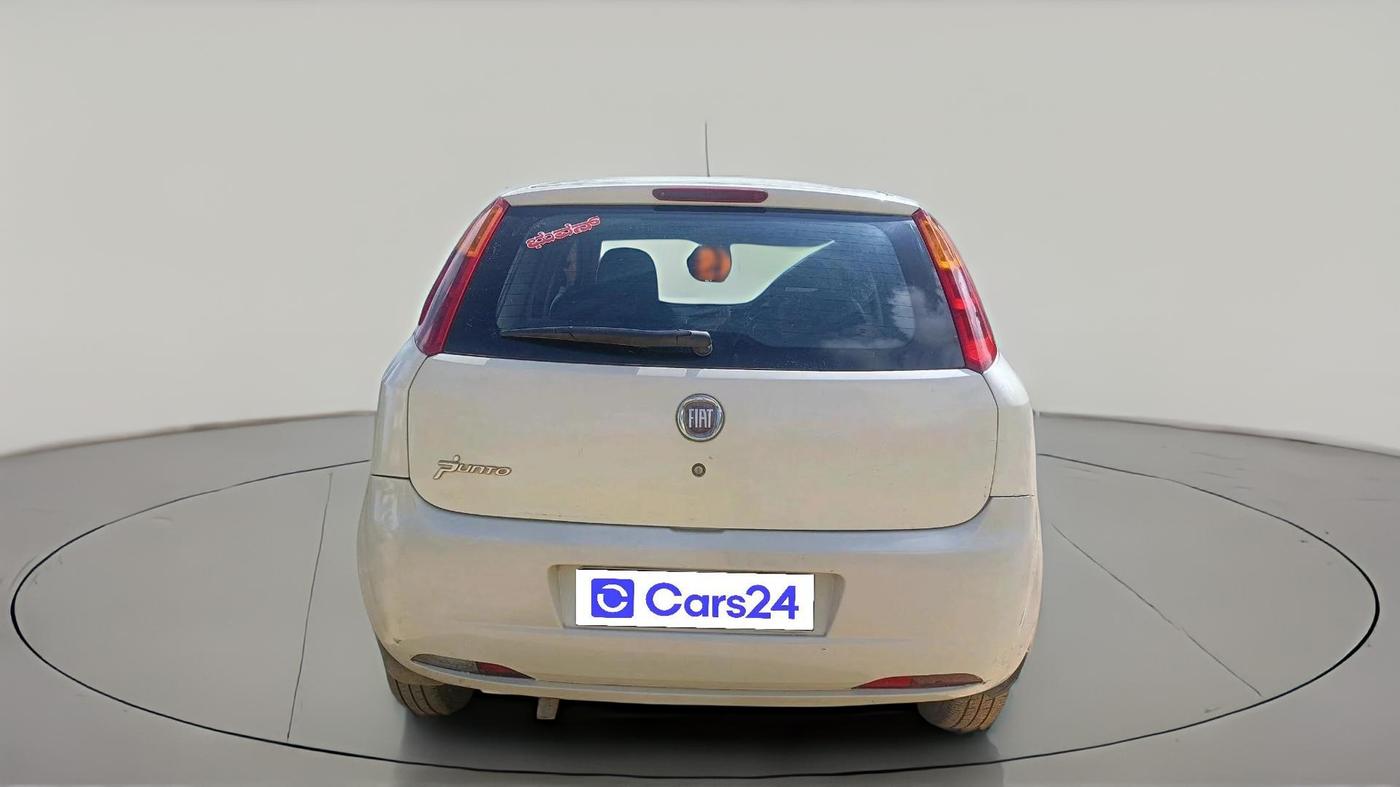 2013 Fiat Grand Punto ACTIVE 1.3, Diesel, Manual, 1,96,497 km, exterior