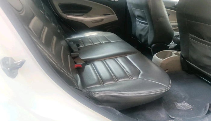 2013 Ford Ecosport TITANIUM 1.5L DIESEL, Diesel, Manual, 1,37,265 km, interior