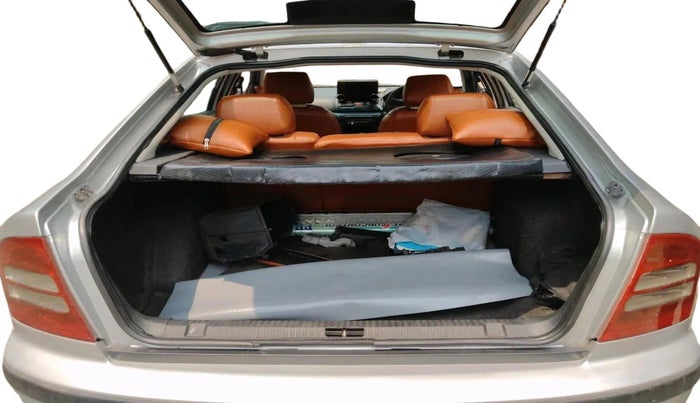2006 Skoda Octavia RIDER 1.9 TDI, Diesel, Manual, 1,61,675 km, exterior