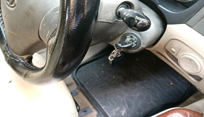 2010 Hyundai Verna 1.6 VTVT, Petrol, Manual, 1,31,891 km, interior