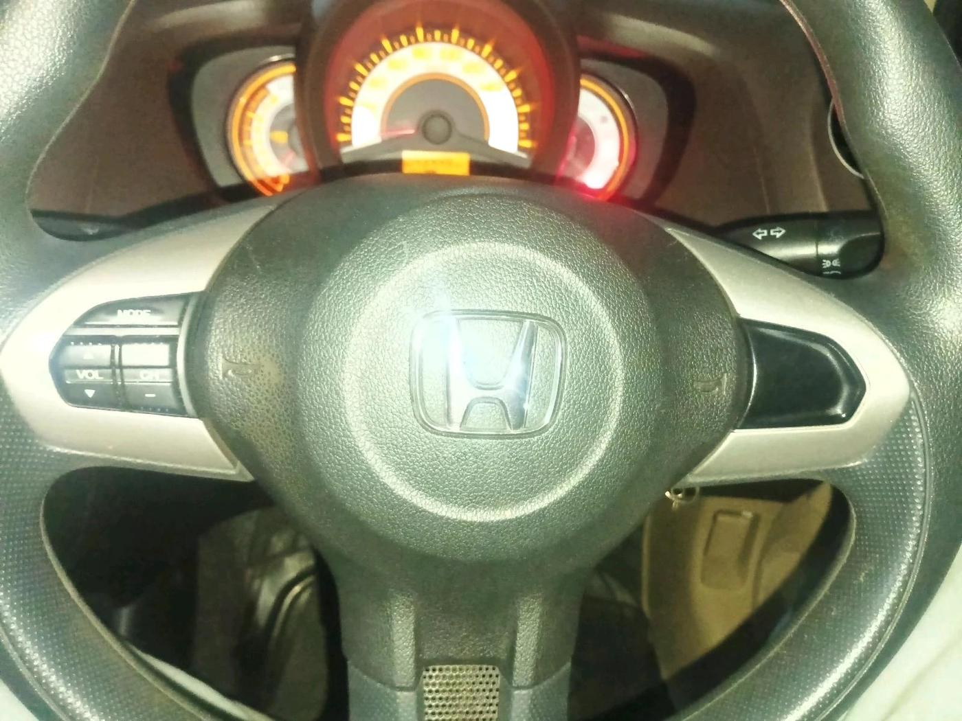 2013 Honda Brio S MT, Petrol, Manual, 43,449 km, interior