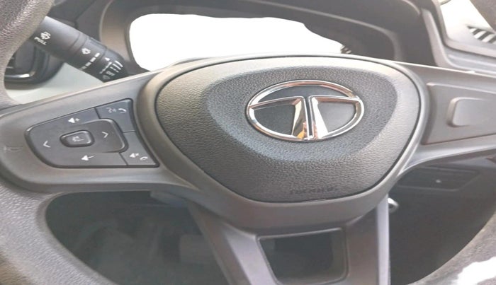 2023 Tata PUNCH ADVENTURE AMT, Petrol, Automatic, 5,906 km, interior