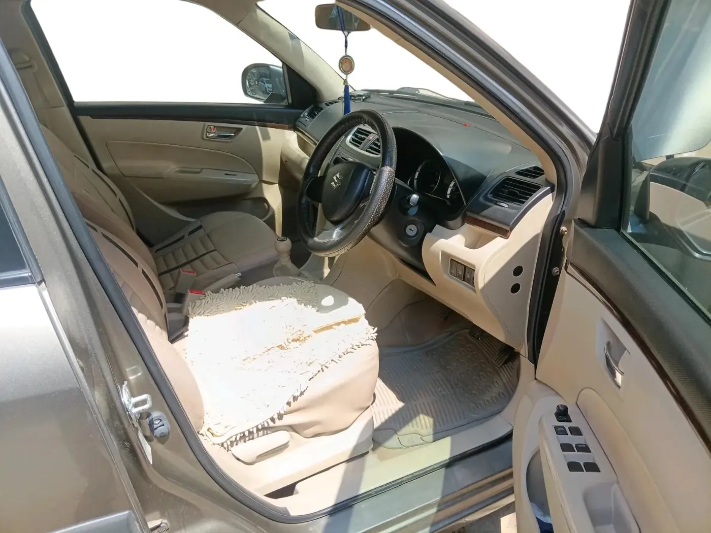 2015 Maruti Swift Dzire VXI, Petrol, Manual, 1,13,374 km, interior