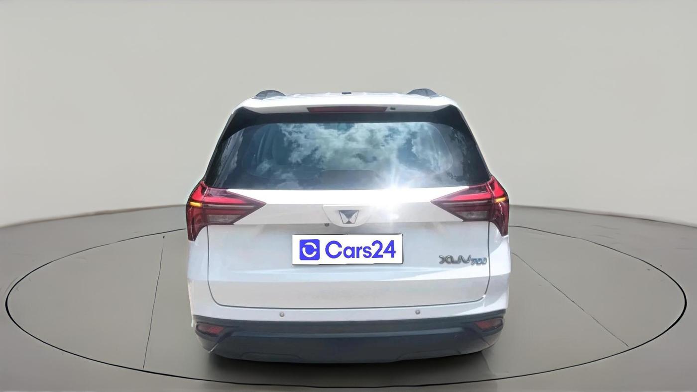 2022 Mahindra XUV700 MX P MT 5 STR, Petrol, Manual, 29,009 km, exterior