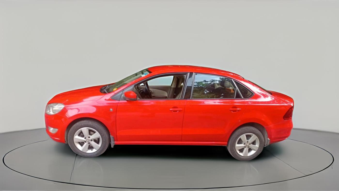 2014 Skoda Rapid 1.5 TDI CR ELEGANCE, Diesel, Manual, 1,06,000 km, exterior