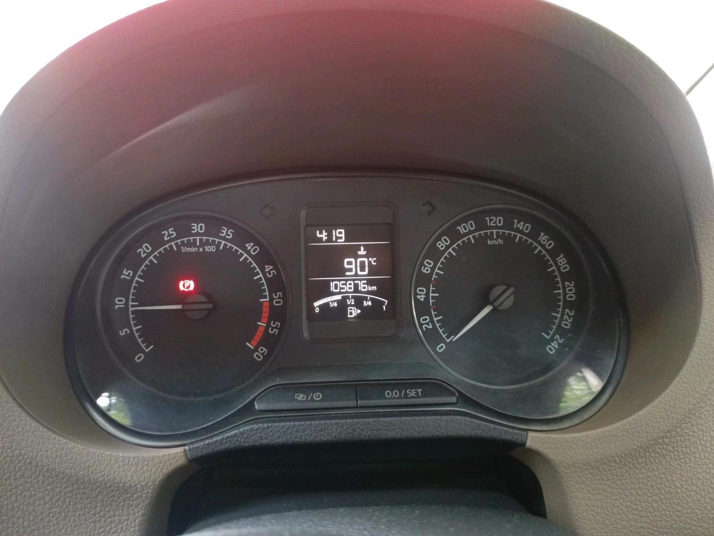 2014 Skoda Rapid 1.5 TDI CR ELEGANCE, Diesel, Manual, 1,06,000 km, interior
