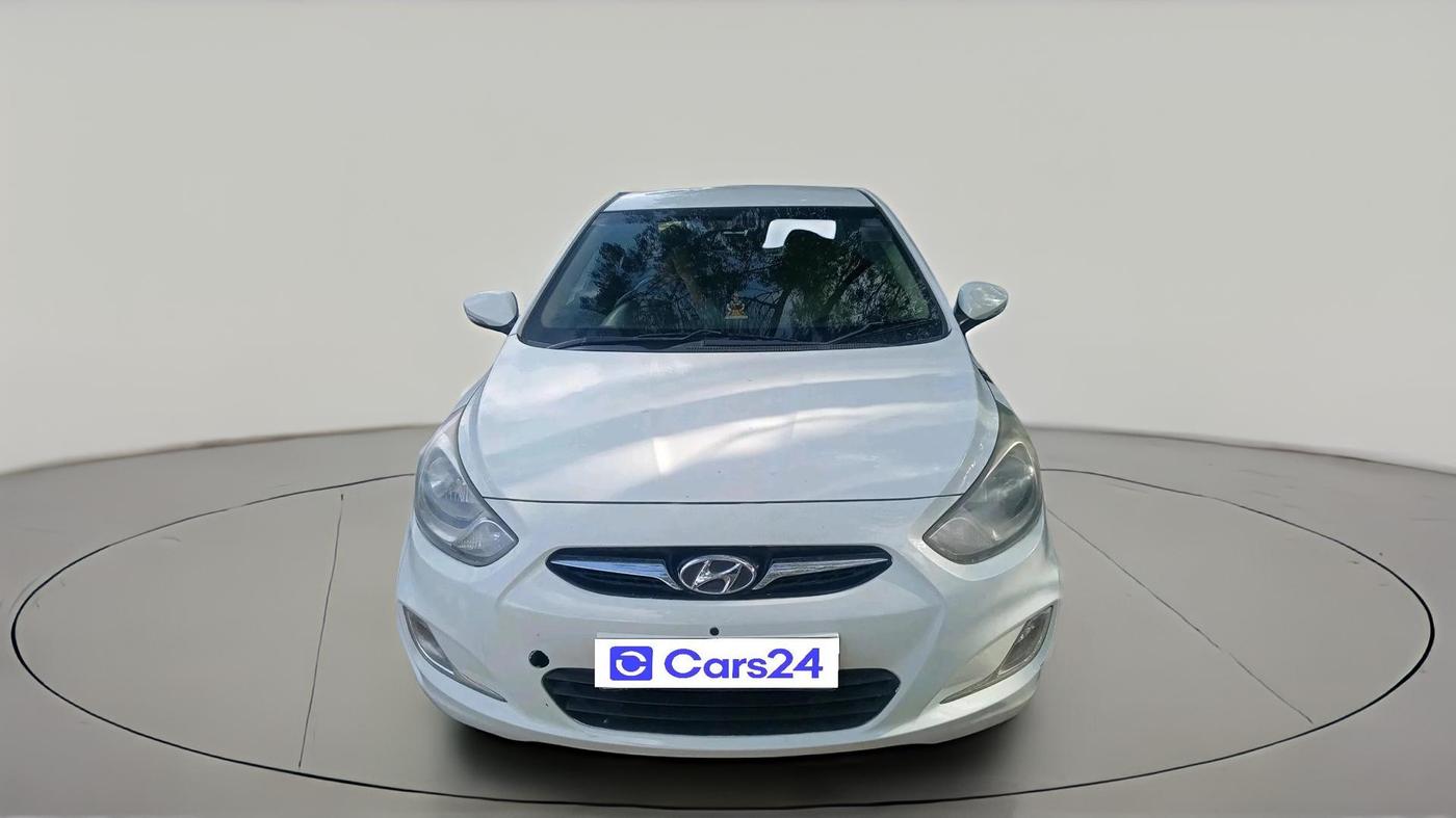 2013 Hyundai Verna FLUIDIC 1.6 VTVT SX, Petrol, Manual, 1,59,443 km, exterior